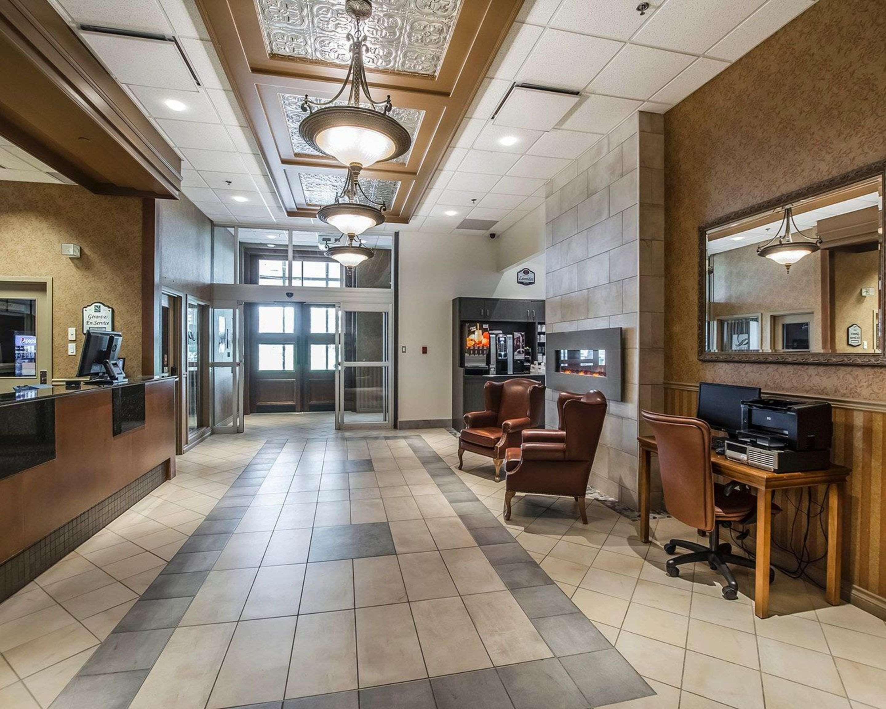 Quality Suites Drummondville Exterior foto